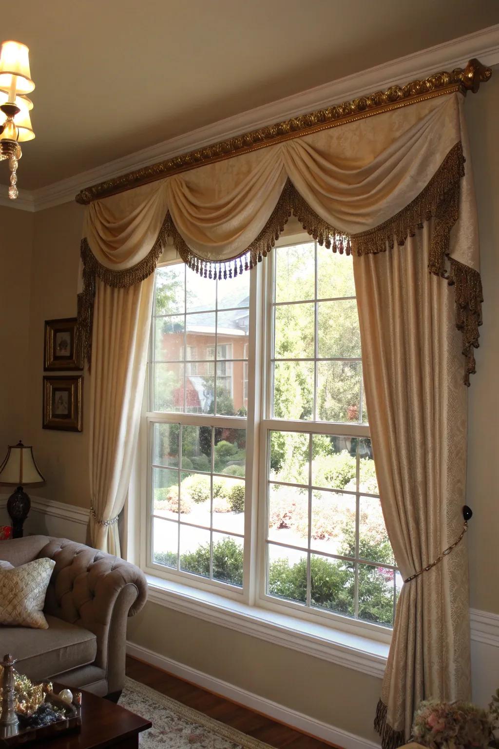 A traditional window topper delivers a polished aesthetic to this window.