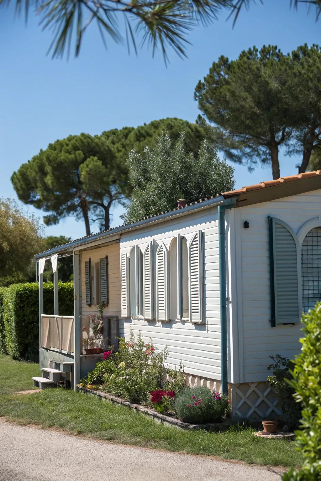 Shutter arches enhancing the elegance of a mobile home.