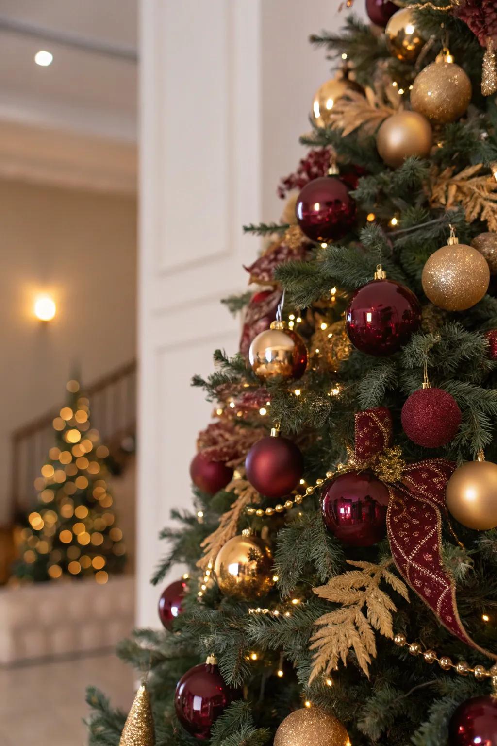 Metallic highlights append radiance and festivity to the tree.