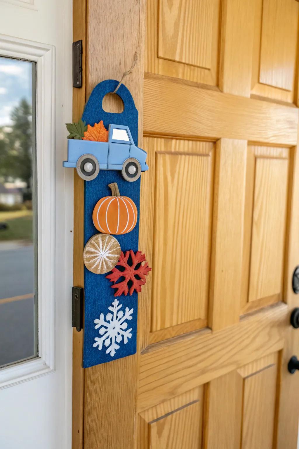 A versatile truck door hanger showcasing seasonal charm.