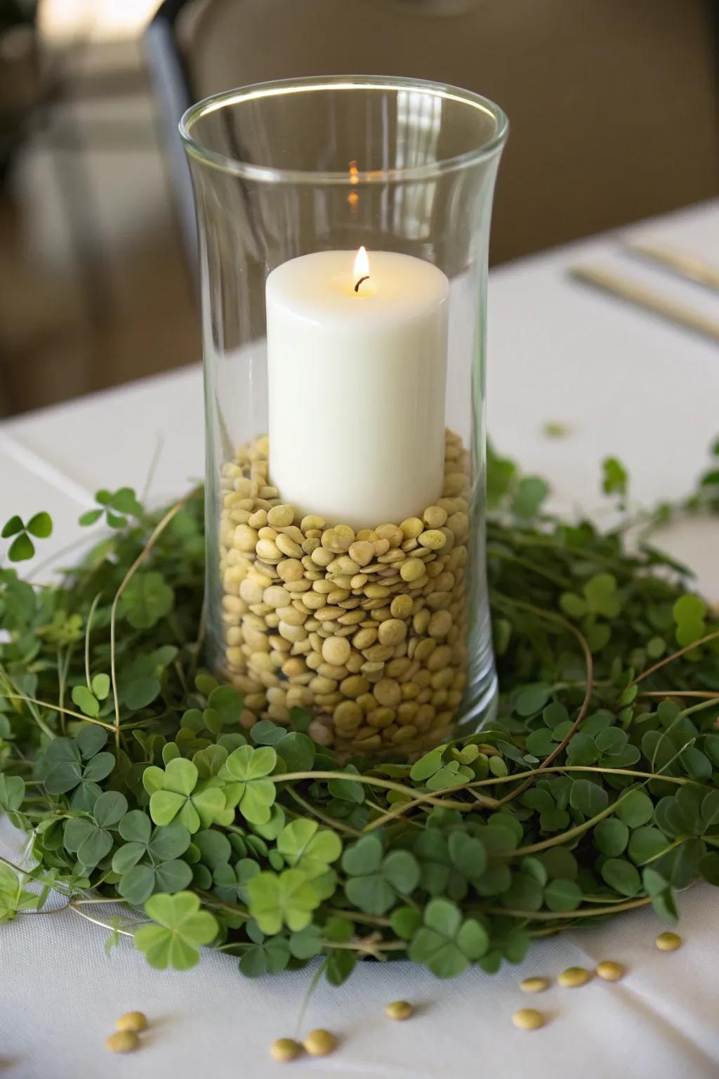 Create a stunning clover-inspired centerpiece.